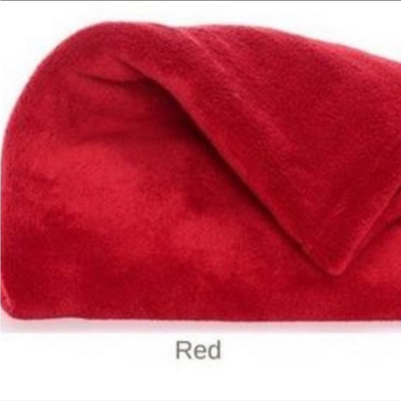 Thirty-One Soft and Cozy Llama Holiday Blanket - Picture 5 of 5